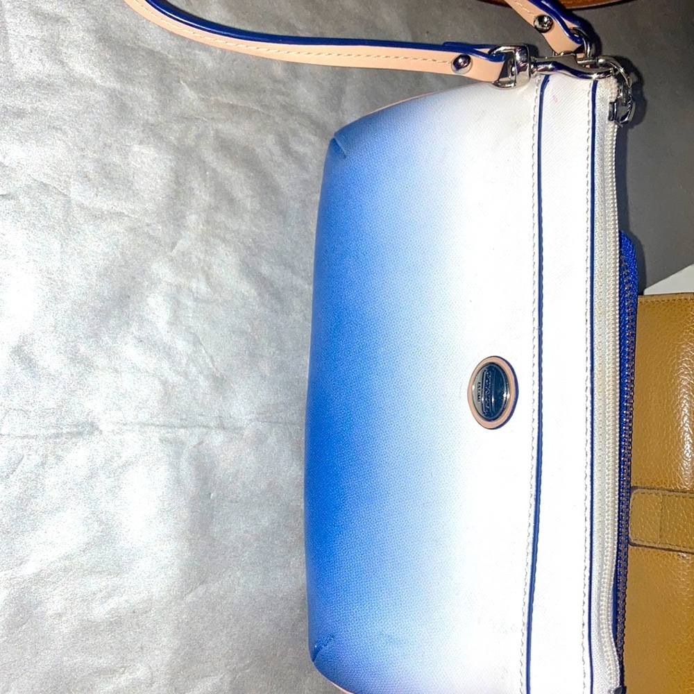 PEYTON OMBRE ACCORDION ZIP WALLET SILVER/BLUE